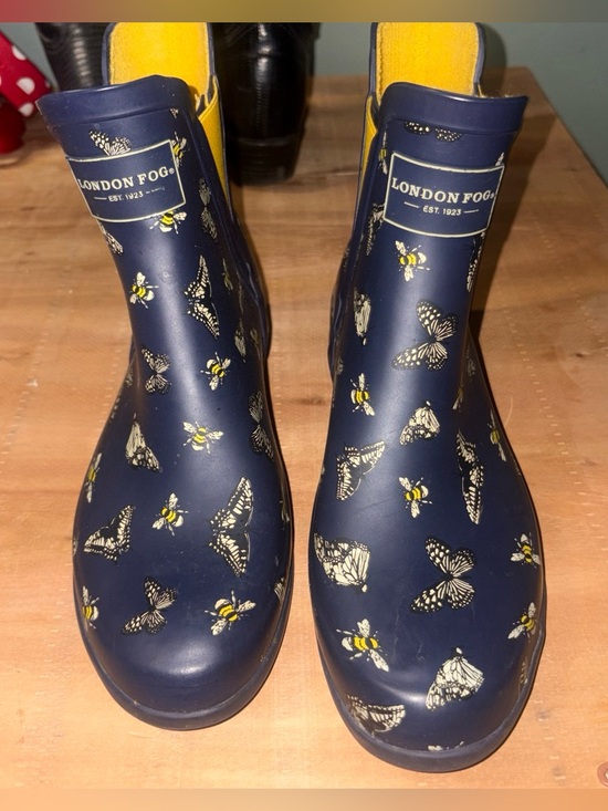 London Fog Shoes - London Fog Navy Butterflies & Bees Rain Boots